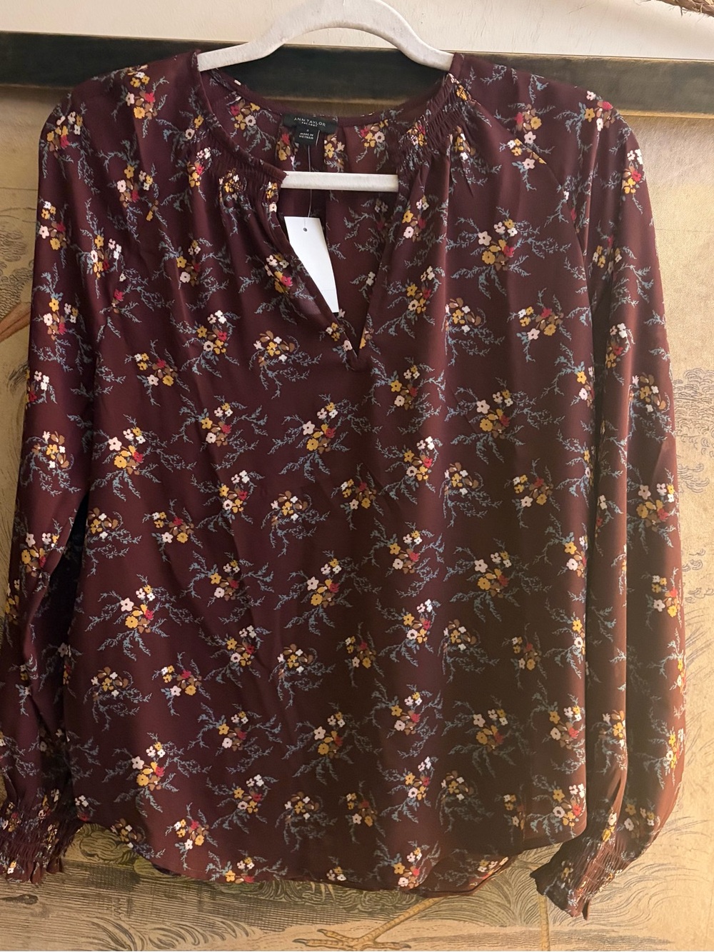 * New Ann Taylor Dark Burgundy Purple Floral Blouse SZ Small *